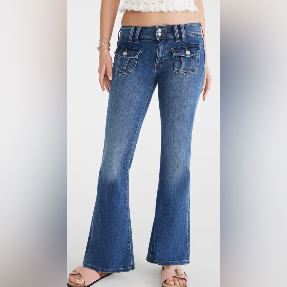 Aeropostale Women's Blue Flare Jeans Y2K inspired size 10 regular